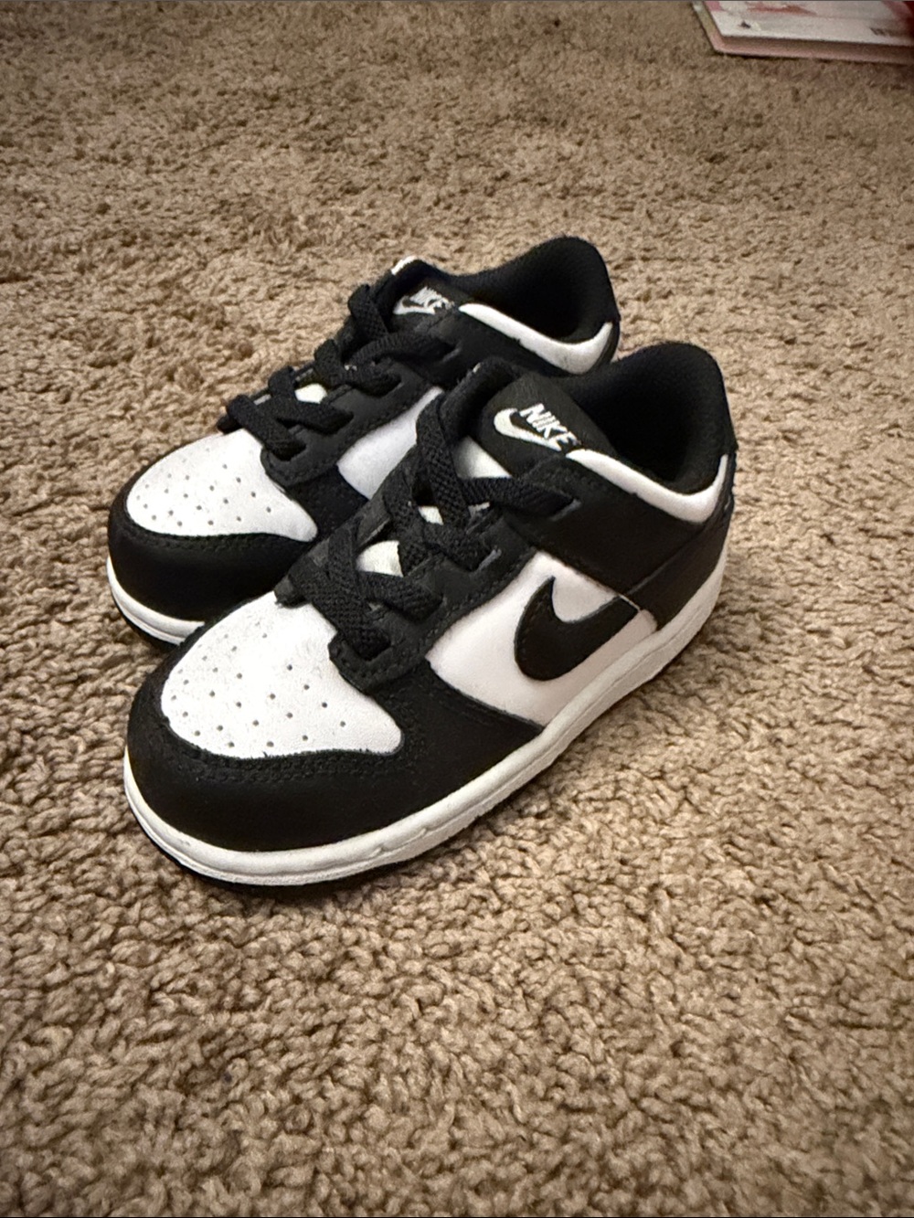 Nike Kids Black and White Low-Top Sneakers